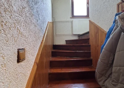 Rekonstrukce schodiště a chodby v Plešnicích